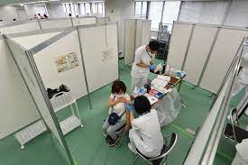 May 24, 2021 · 大規模接種センターには医師や看護師の資格を持つ自衛隊員が東京と大阪を合わせておよそ280人派遣されているほか、民間の看護師およそ200人の. å¤§è¦æ¨¡æŽ¥ç¨®ã‚»ãƒ³ã‚¿ãƒ¼ãŒæ±äº¬ å¤§é˜ªã§ã‚¹ã‚¿ãƒ¼ãƒˆ ãã‚‡ã†ã‹ã‚‰å…¨åŸŸäºˆç´„ã‚‚ æ¯Žæ—¥æ–°èž