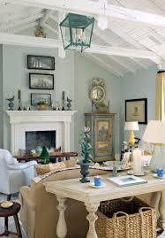 Une peinture verte sur le lambris de mon salon. 1001 Conseils Et Idees Pour Une Deco Couleur Vert D Eau