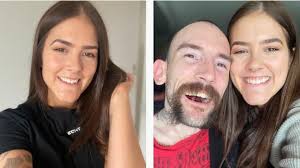 PROSTITUTKA i NJEN KLIJENT SA INVALIDITETOM žele da poboljšaju SEKSUALNI  ŽIVOT OSOBA SA INVALIDITETOM ☝