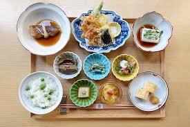 実は 絶品ランチ の宝庫 京都 烏丸御池 周辺の絶対外さないお店15選 retrip リトリップ 和食 ランチ 京都 ランチ 生麩