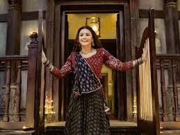 Bollywood Tracks To Add To Your Dandiya Night And Garba Party Playlist  During Navratri