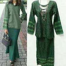 Sentuhan dari butik asf collection yang mampu milik dan termurah di pasaran. Reduced Baju Kurung Kedah Corak Batik Songket Muslimah Fashion On Carousell