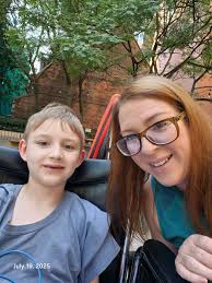 Newfoundland with right hind leg paralysis