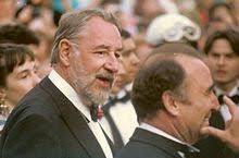 En 1990, sa mère, l'actrice odette joyeux, racontait les débuts professionnels pas toujours faciles de son fils, qui. Claude Brasseur Wikipedia