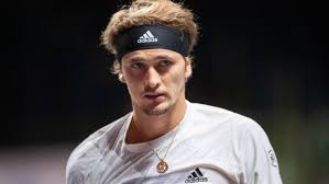 Alexander sascha zverev was born on 20 april 1997 in hamburg, germany to russian parents, irina zvereva and alexander mikhailovich zverev.he has an older brother mischa who was born nearly a decade earlier and is a professional tennis player as well. Reaktion Auf Gewalt Vorwurfe Baby Mit Der Ex Freundin Tennisprofi Zverev Wird Vater Svz De