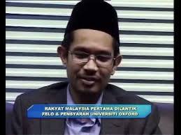 Educated originally at the feet of the ulema of the muslim world, he subsequently received a first class degree in scholastic philosophy and history of science from the queen's university of belfast, where he was. Tahu Faham Amal Shaykh Muhammad Afifi Al Akiti Ilmuwan Aswj Malaysia Di Universiti Oxford