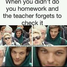 Pin By Le Yen On Memes One Direction One Direction Humor 1d Funny One Direction