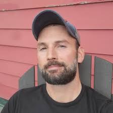 Does anyone have spare long sleeve t-shirts to give away in Skagway?