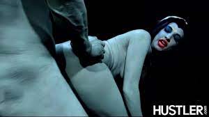 This Aint The Munsters Xxx With Roxy Deville Porn Video - VXXX.com