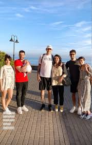 Foto mientras, gabriel no desesperó: Real Madrid Families Facundo And Consuelo Gabriel And His New