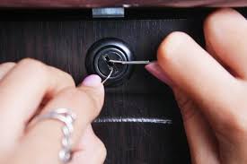 May 22, 2021 · look for a pinhole encased in the outline of a tray. Tips How To Open A Locked Door With A Paperclip