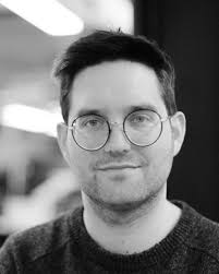 Very proud to have worked with theatre lighting designers Ed Elbourne  @eepee_elbourne and Sam Porter-Frakes, supporting 'Paper Clouds'