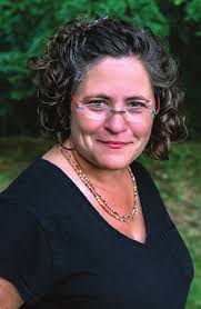 Lights, Camera, Prayer! North Shore synagogues reach out with online  streaming