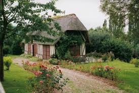 Pourquoi mettre des couleurs sur son cv? L Authentique Maison Normande Et La Tradition Du Torchis