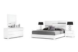 5 years warranty on purchase of any beds. Modrest Ancona Italian Modern White Bedroom Set