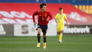 And he is 169cm tall. Warum Vertraut Niemand Riqui Puig Nach Welt