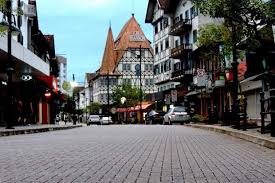 Santa catarina is a state in the southern region of brazil. O Que Fazer Em Blumenau Sc Pontos Turisticos De Blumenau