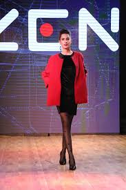 Tendances mode automne mode femmes chics style vestimentaire femme mode femme tendance tenue hiver jolies tenues tenues à la mode mode hivernale femme fashion. En Photos Zen Presente Sa Collection Back To Sixties Hiver 2017 2018