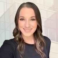 Hannah Amos's Instagram, Twitter & Facebook