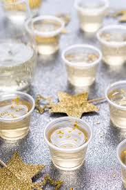 11 Clever Oscar Party Ideas That Deserve Awards Of Their Own Jello Shot Recipes Champagne Jello Shots Jello Shots