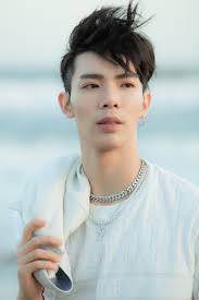 Thời đi học của những nam ca sĩ tài năng của showbiz Việt