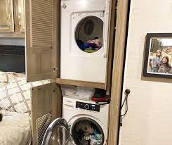 While towing your jayco travel trailer you need to be aware of the extra weight behind your vehicle. 15 Excellent Travel Trailer And Rv Campers With A Washer And Dryer