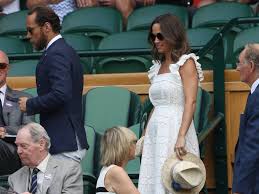 Pippa Middleton Mit Babybauch In Wimbledon Hochzeitskleider Spitze Pippa Middleton Und Spitzen Hochzeiten