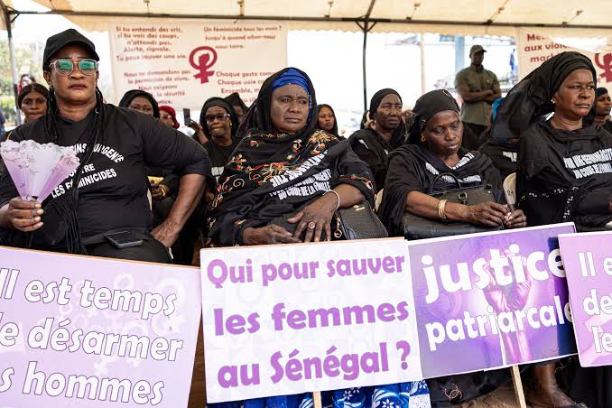 Au Sénégal, l'alerte des féministes : « La société est en guerre contre les  femmes »