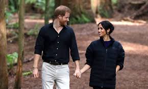 Prince harry and meghan markle to take 'proper time off' now baby lilibet born. It S A Boy Prince Harry And Meghan Markle Welcome Royal Baby Photo 1