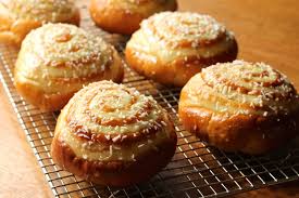 Add the sugar and flour and mix well to incorporate into the egg yolks. Daring Bakers Asian Coconut Custard Buns