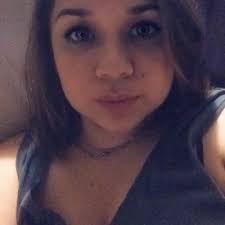 Lili Rivas (@NanIRi87)