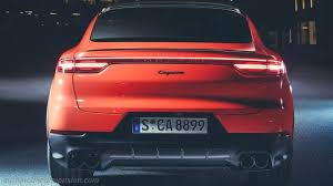 Wireless charging for enabled mobile devices is added as part of the smartphone compartment option. Porsche Cayenne Coupe Abmessungen Kofferraumvolumen Und Innenraum