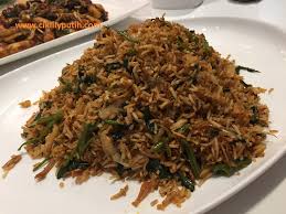Supaya tidak bosan, saatnya berkreasi membuat resep nasi goreng spesial. Ciklilyputih The Lifestyle Blogger Resipi Nasi Goreng Kampung Kimchi Sedap