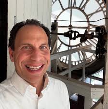 What happened at Louisville Loop West Manslick?