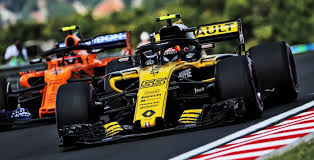La penalità ad hamilton avrebbe dovuto essere più severa, ha detto l'olandese. Formula 1 Carlos Sainz Nails Q3 Lap To Nab P5 For Renault