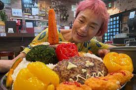 大食いはスポーツに近い？」「やっぱり男性有利？」“大食い女王”魔女菅原（58）に聞いてみた「女性選手への偏見をギャル曽根さんが変えた」（2／4） -  他競技 - Number Web - ナンバー