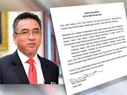 Pengisytiharan penzahiran darjah itu diumumkan setiausaha kerajaan negeri, datuk seri dr hasim hassan, manakala bacaan doa oleh mufti melaka datuk abdul halim tawil. Adly Cadang Tyt Bubar Dun Melaka Adakan Pilihan Raya Negeri