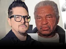 Zak Bagans thu được hài cốt của kẻ giết người hàng loạt Samuel Little.