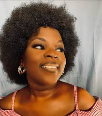 KARIBU @faceofbeautytz @faceofbeautytz … Tunatoa huduma ya makeup kwa  kumfata mteja sehemu alipo iwe nyumbani, ofisini, hotelin. nk Tunatoa  huduma kwa uaminifu mkubwa kwanza tunajali afya ya ngozi yako mteja wetu  hivyo