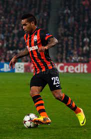 Maybe you would like to learn more about one of these? Alex Teixeira Ein Spieler Von Fc Shakhtar Donetsk Redaktionelles Stockbild Bild Von Liga Kugel 34992619