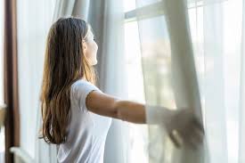 Plastic window insulation can cut a major source of home heat loss in a matter of minutes. Does Window Insulation Film Really Work