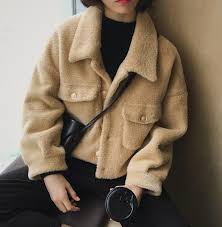 Warm Plush Outwear Winter Beige Elegant Jacket Elegant Jacket Girls Winter Fashion Casual Winter Outfits Winter and chilly temperatures is the excuse we are looking for to wear those chunky warm knit sweaters and cardigans.