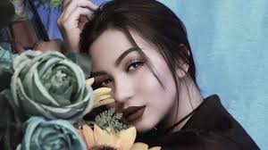 Jika biasanya ariel tatum sering mengupload foto kekasih pesepakbola ryuji utomo, kini ia mengunggah foto kebersamaan dengan ibunda, tatum mathilda, dan sang adik, damas khalaf jutary. Tag Damas Khalaf Jutary Ariel Tatum Dikenal Mempesona Cowok Ini Malah Bilang Pacar Ryuji Utomo Tak Cantik Saat Pakai Makeup Tribun Wow