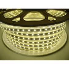 Pour le kit ruban led 220v, il peut illuminer l'intérieur de la maison ainsi que l'extérieur et est doté d'une gaine plastique ip65 qui lui permet d'être résistant à l'eau, son voltage en 220v lui permet d'éclairer jusqu'à 50 mètres avec une seule prise de courant. Ruban Led 220v Monochrome