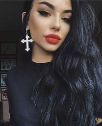 Aileen Vazquez (aileeny88)