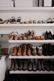 Kleiderschrank Ausmisten Und Richtig Einraumen Mit System Enthalt Unbeauftragte Werbung Kleiderschrank Kleiderschrank Ausmisten Kleiderschrank Ausmisten