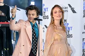 Looks like harry styles and olivia wilde are still going strong. Harry Styles Spotted Holding Hands With Olivia Wilde Bay 93 9 Geelong