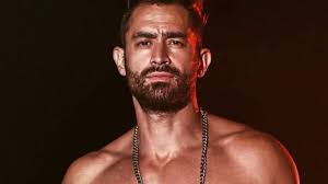La respuesta de el tucu lópez tras ser acusado de violencia por la bailarina melody luz, primera eliminada de la academia. Xb5tvon4hnozkm