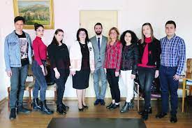 În acest scop, alina construiește pentru ioana următoarea problemă: Cn Carol I Trimite Sase Elevi La Olimpiada NaÅ£ionalÄ De Biologie Gazeta De Sud