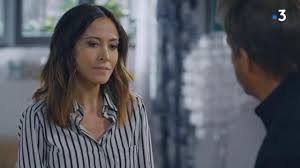 Découvrez les articles fabienne carat avec ohmymag. The Striped Shirt Worn By Samia Fabienne Carat In A More Beautiful Life Spotern